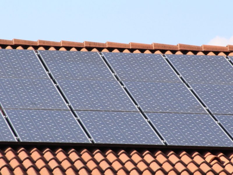 solar-panels-1273129_1280